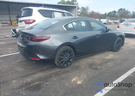 2024 Mazda Mazda3 2.5 S Select Sport z USA, uszkodzony, nr VIN 3MZBPABM2RM412843